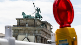 Auch in Berlin drohen Fahrverbote: Quadriga auf dem Brandenburger Tor.