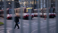 Nichts geht hier: in Duisburg bleiben die Straßenbahnen im Depot.