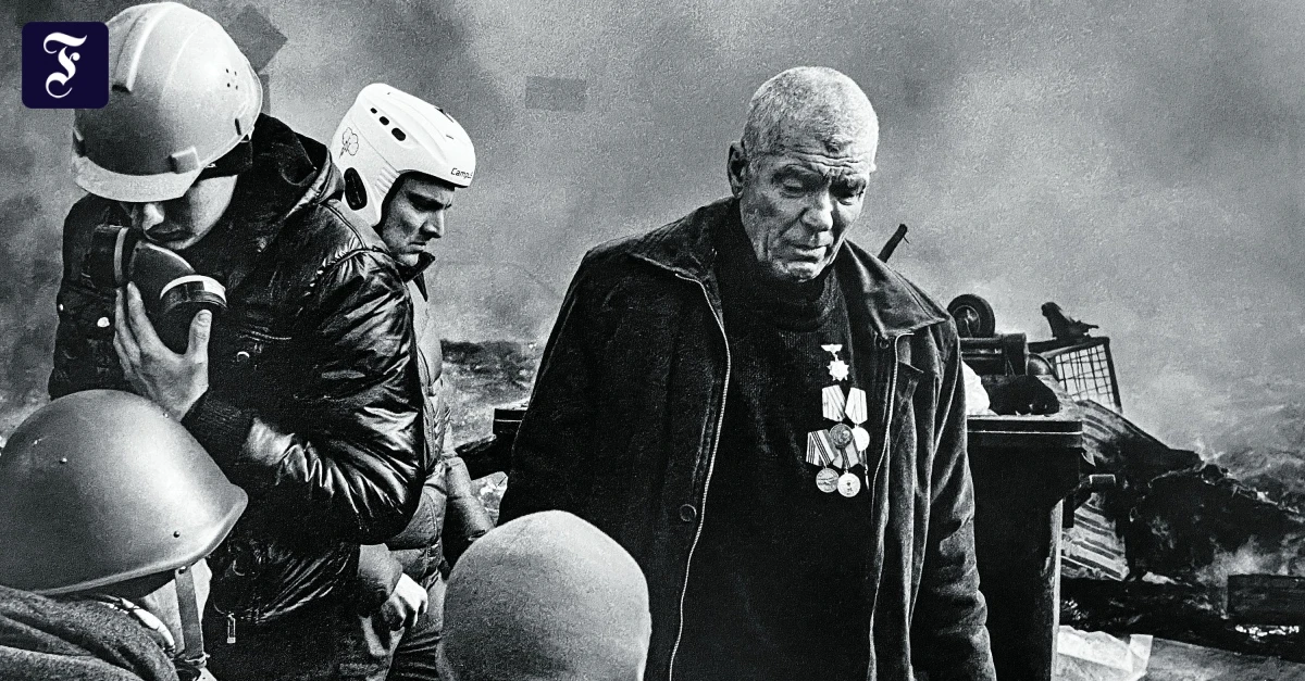 Ukrainischer-Fotograf-Erst-zeigte-er-das-Leben-jetzt-den-Krieg
