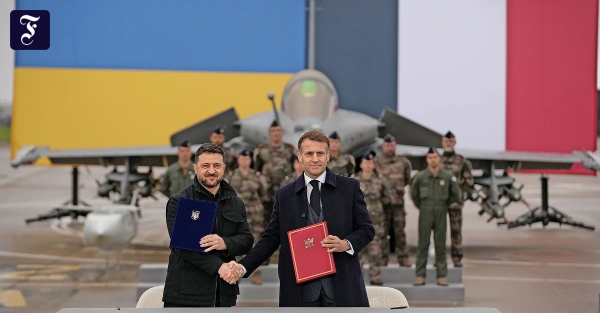 Absichtserkl-rung-mit-Macron-Woher-soll-das-Geld-f-r-Selenskyjs-Kampfflugzeuge-kommen-