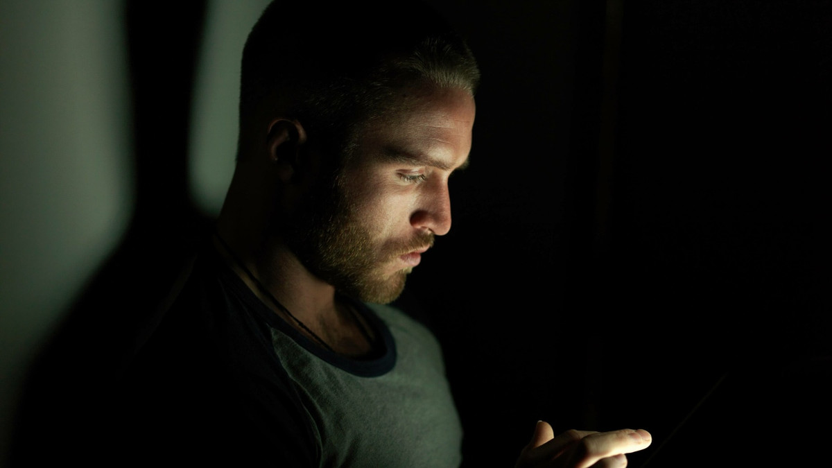 Cyberkriminologe weiß Rat: Was kann ich tun, wenn ich Opfer von Sextortion werde?