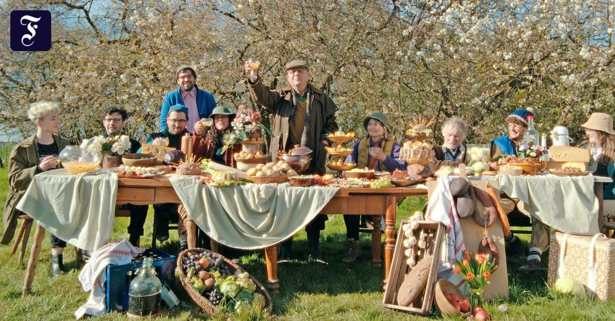 „Rote Sterne überm Feld“: Wo eine Leiche im Moor Hoffnung weckt
