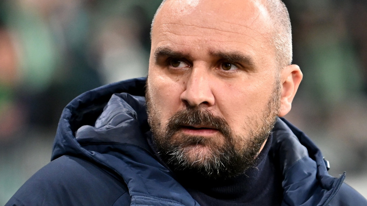 Mladen Zizovic: Trainer stirbt in Serbien während eines Erstligaspiels