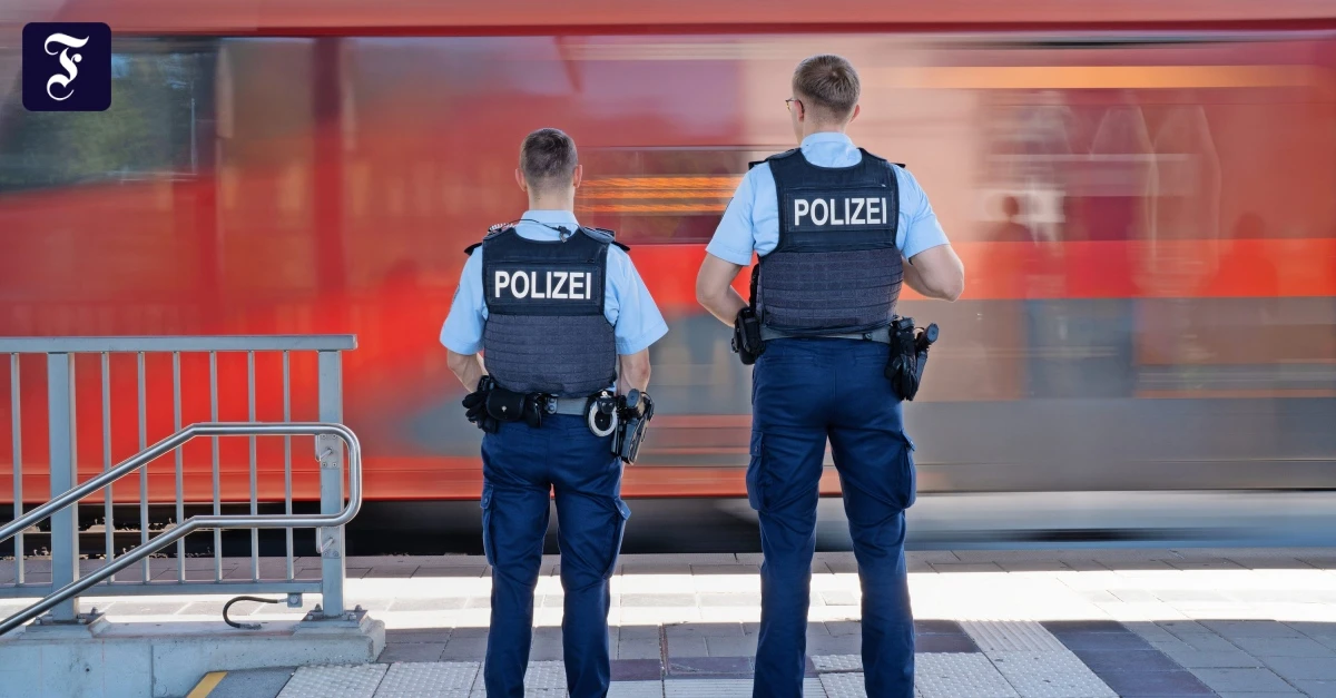 Zu-sterreich-Wie-die-Bundespolizei-Z-ge-an-der-Grenze-kontrolliert