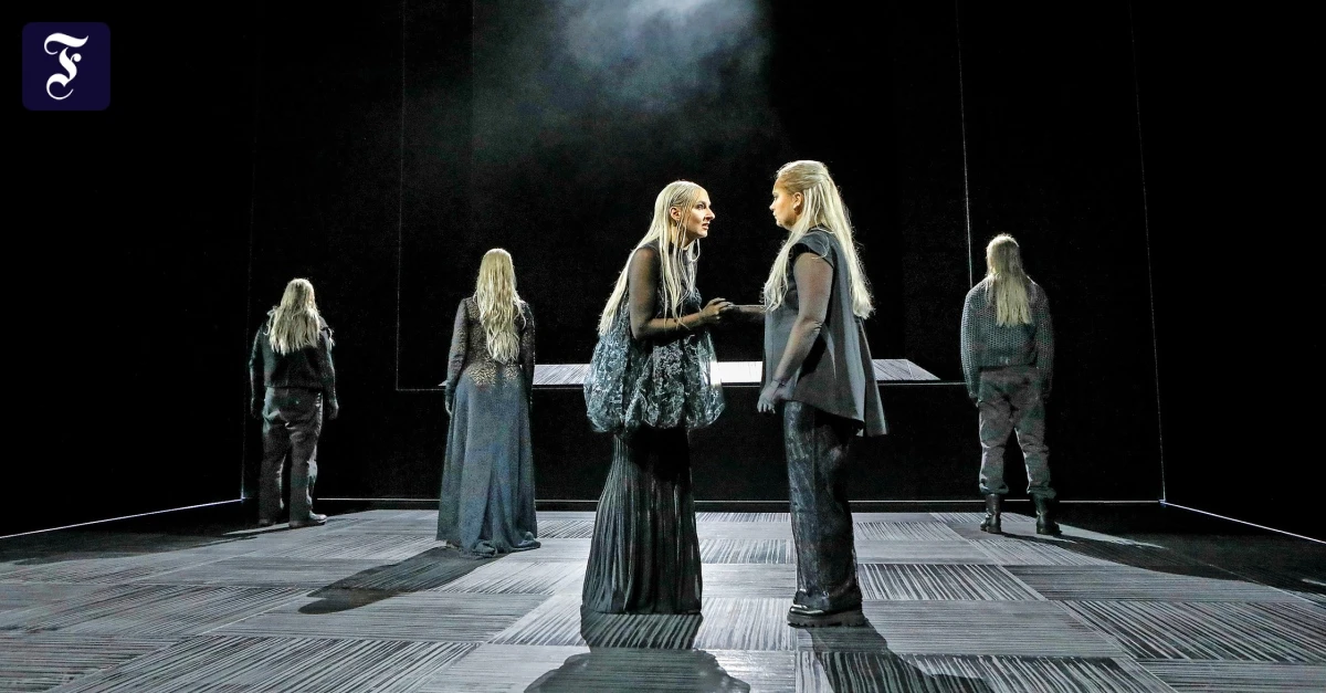 -Antigone-in-Frankfurt-Wenn-die-Welt-zerbr-selt