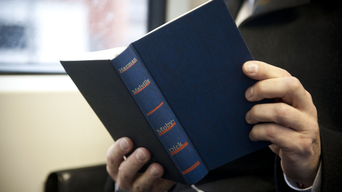 Performative Reading: Willst du mich mit deinem Buch beeindrucken?