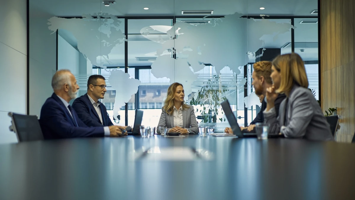Chefin und dennoch kein Respekt? Frauen in Führungspositionen sind immer noch nicht vor dummen Sprüchen gefeit. - Picture Alliance