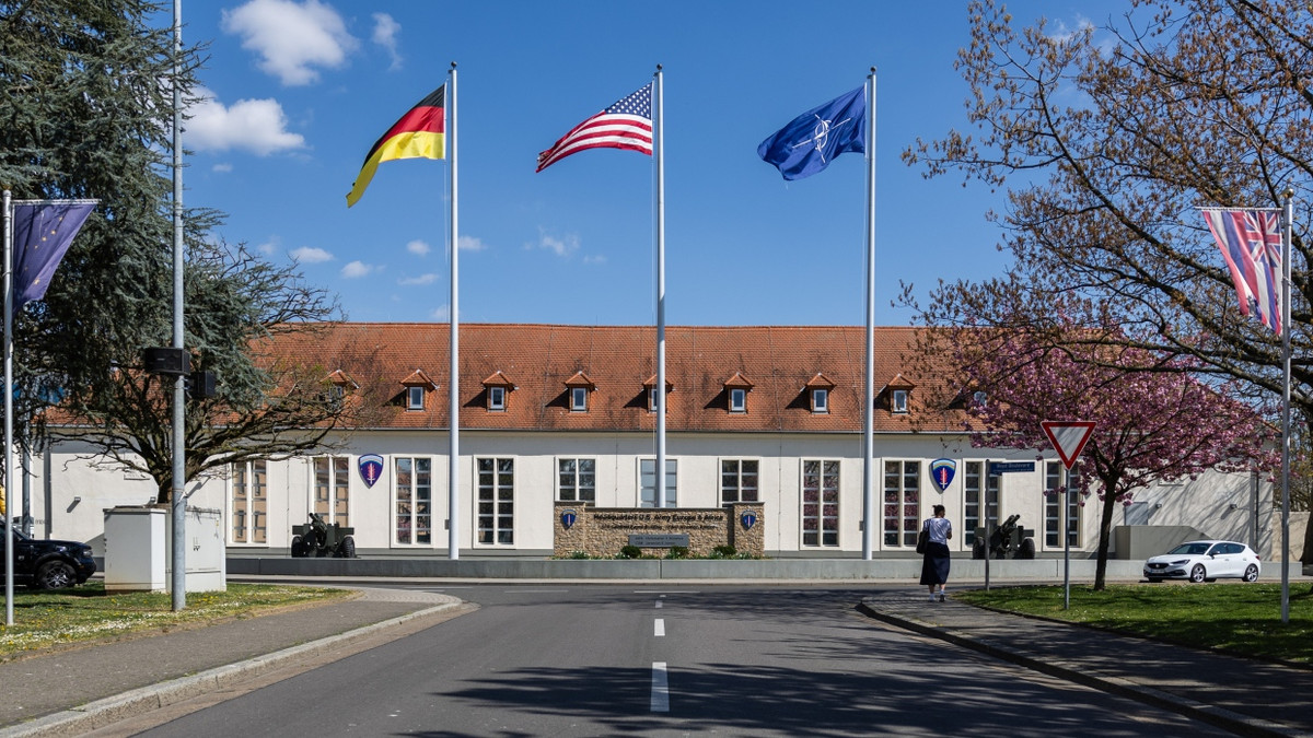 Das Hauptquartier der US-Army in Wiesbaden - Lucas Bäuml