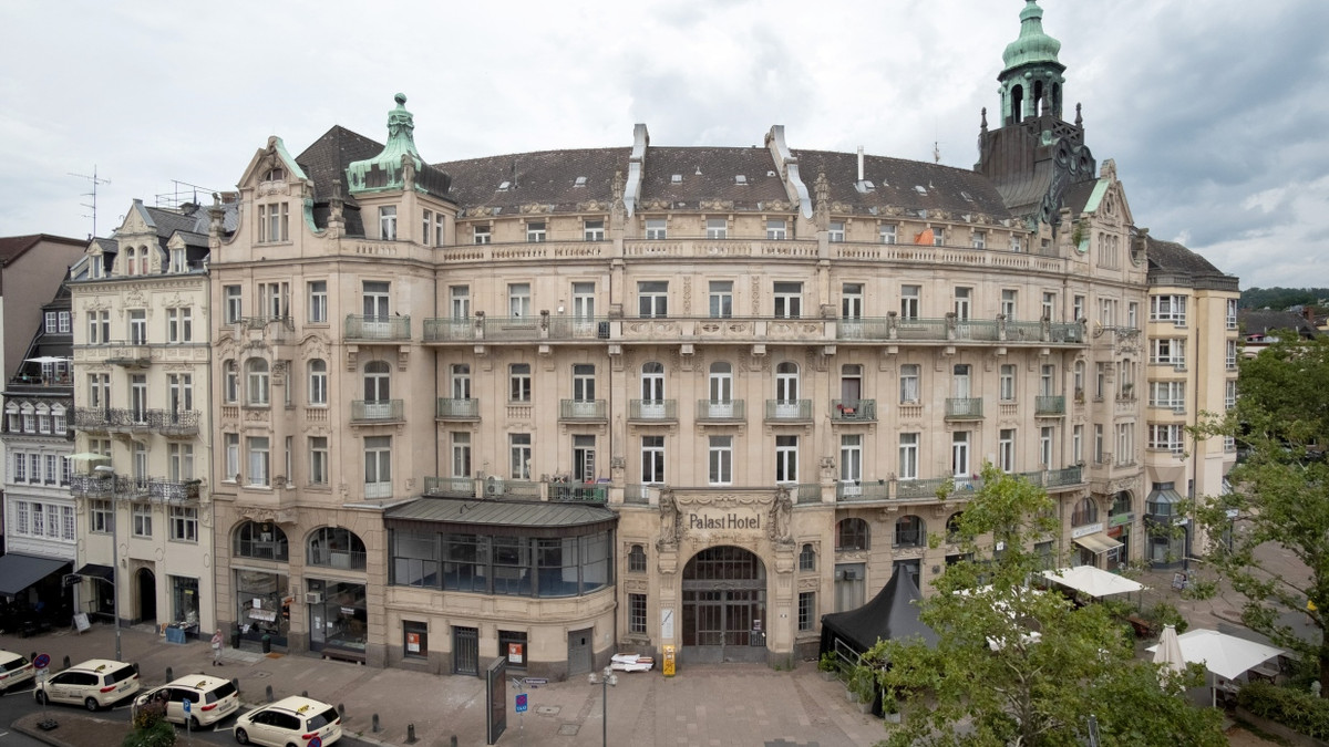 Wiesbaden: Bauunternehmer will Palasthotel retten