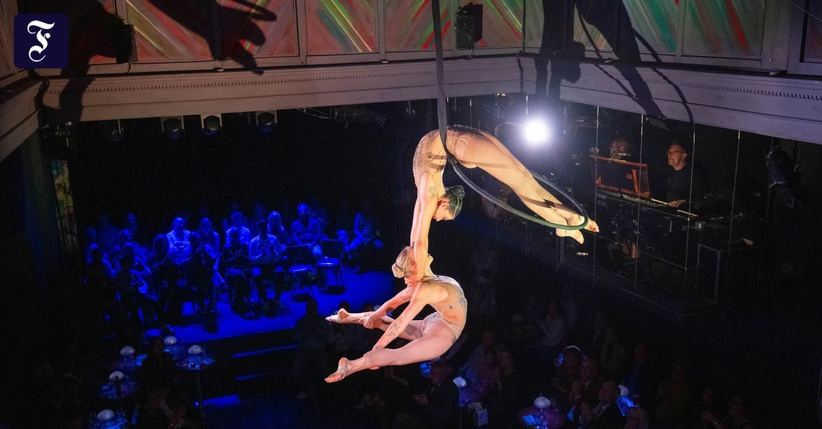 Tigerpalast Frankfurt: Vielseitige Show mit langem Nachhall