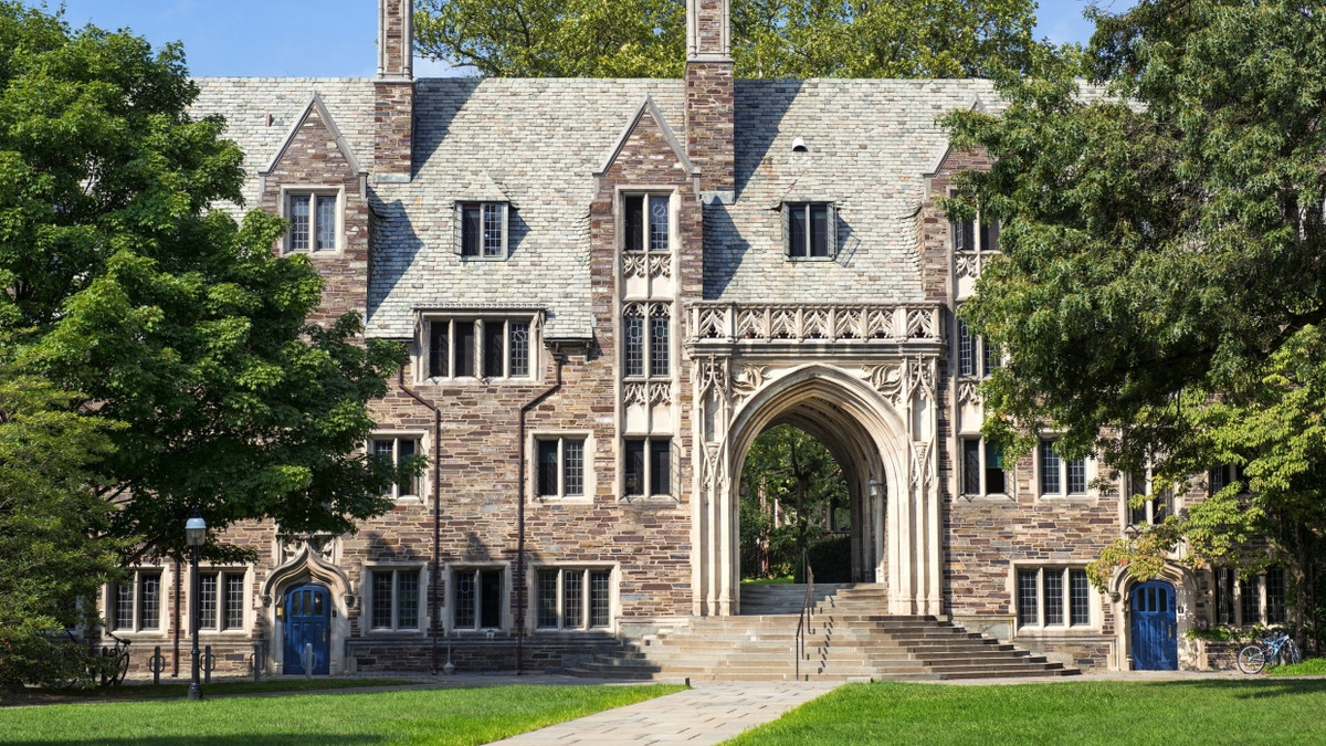 Eliteinstitution unter Druck: die Universität Princeton - © Bildagentur Huber