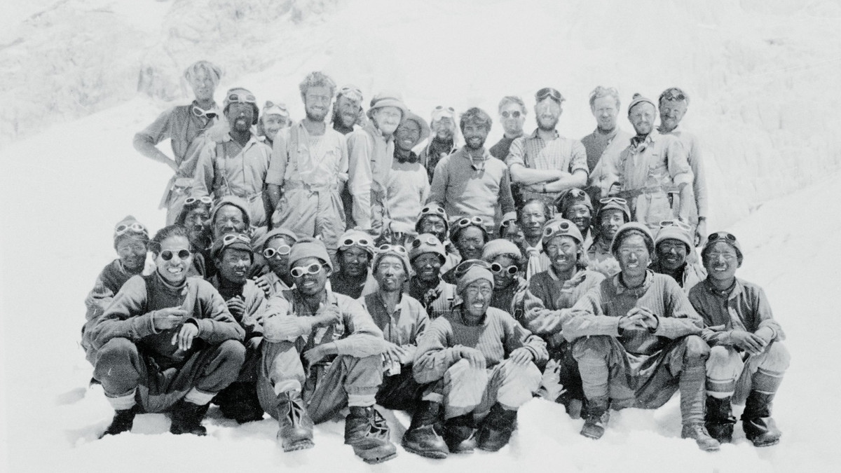 Im Glück: das Team der erfolgreichen britischen Expedition zum Mount Everest 1953 - Getty