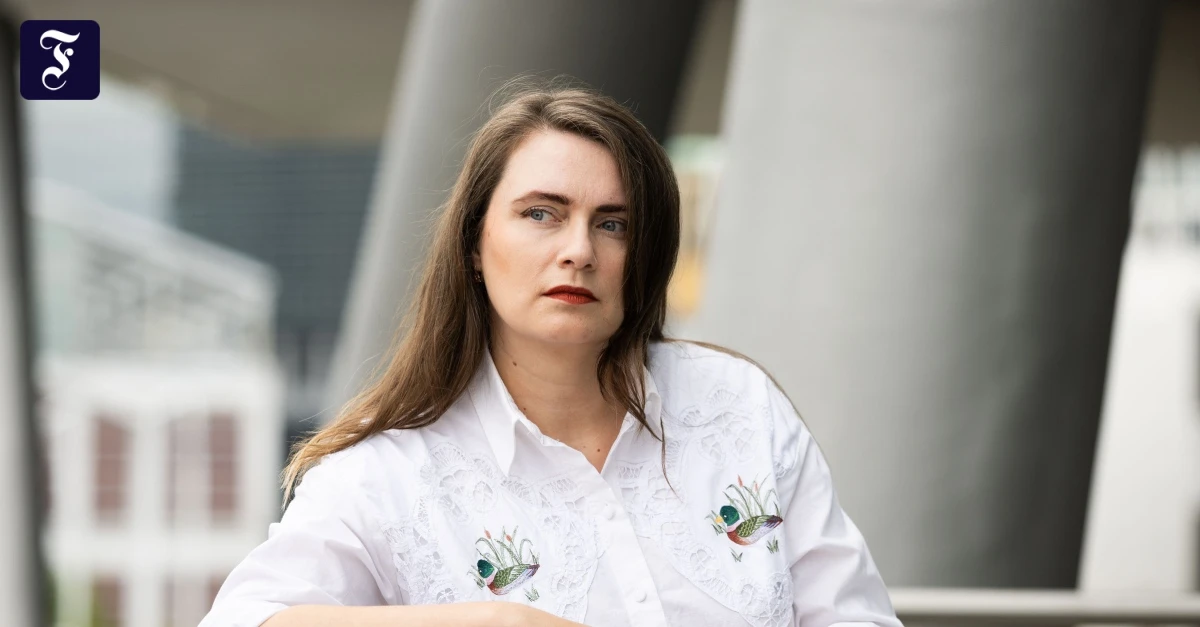 Elina Penners Internetroman: Ich melke das System, das mich in einen Käfig sperrt