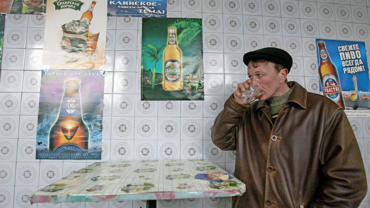 Missbrauch von Alkohol: Putins Kampf gegen Russlands gefährliche Tropfen Missbrauch von Alkohol: Putins Kampf gegen Russlands gefährliche Tropfen