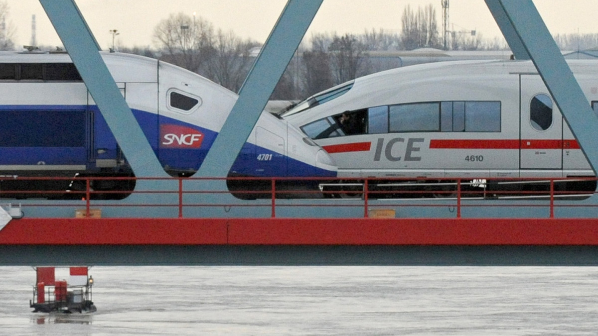 Hochgeschwindigkeitsnetz: Kürzere Fahrzeiten, bessere Verbindungen – die EU will das Zugfahren verbessern