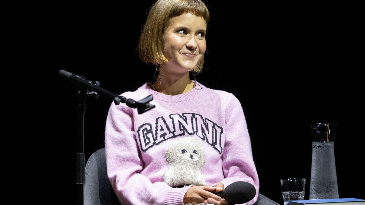 Populär: Caroline Wahl im Schauspiel - Lucas Bäuml