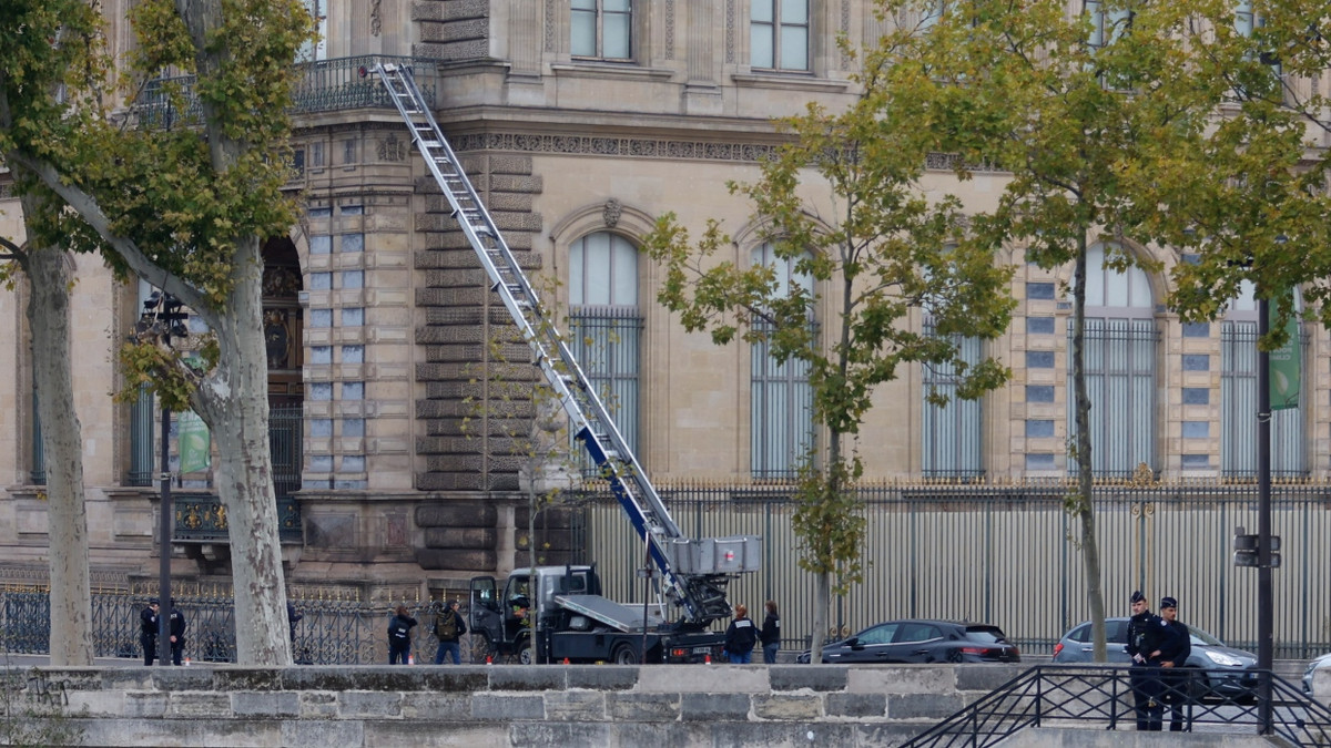 Der Lastenaufzug wurde zuvor mutmaßlich ebenfalls geklaut. - EPA
