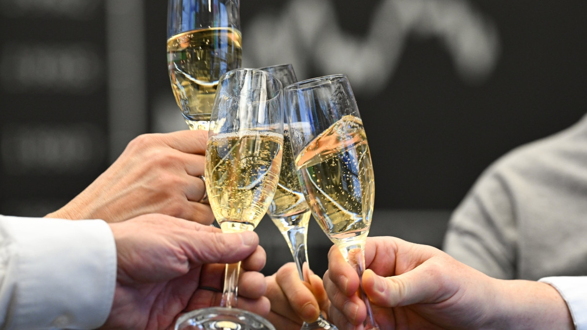 Gute Börsenstimmung: Dax steigt auf Rekordhoch