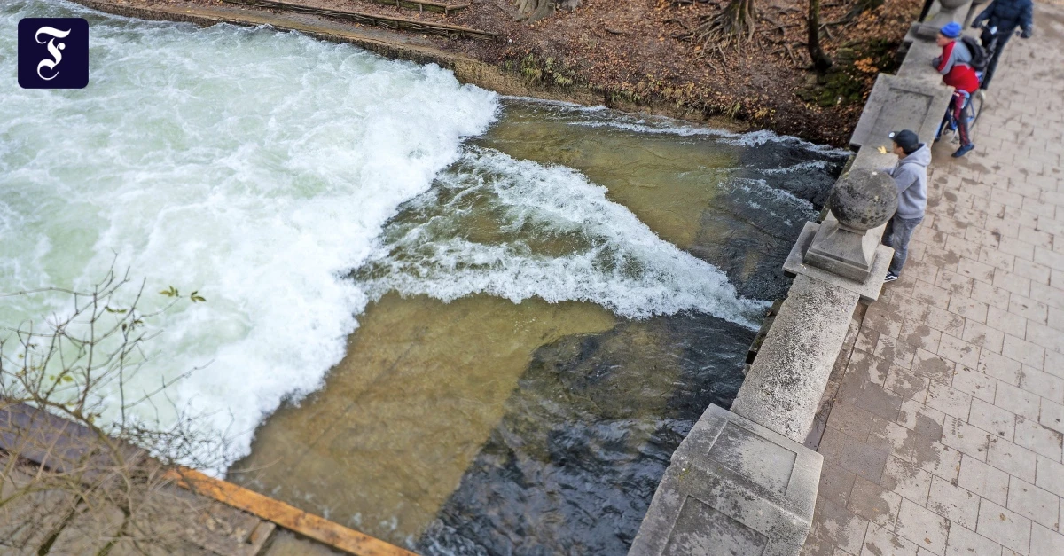nach-bachauskehr-surfer-retten-die-eisbachwelle-mit-n-chtlicher-diy-aktion