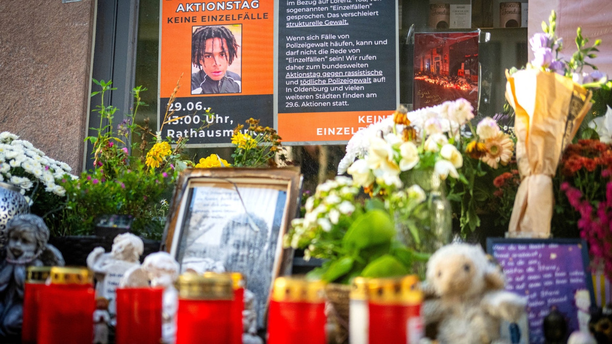 In Oldenburg: Anklage gegen Polizisten nach tödlichen Schüssen auf Lorenz A. In Oldenburg: Anklage gegen Polizisten nach tödlichen Schüssen auf Lorenz A.