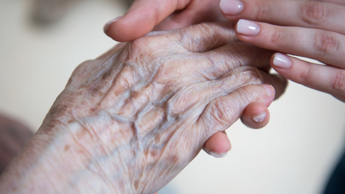 Hoffnung in Pillenform: Erste Patienten bekommen Alzheimer-Mittel Lecanemab