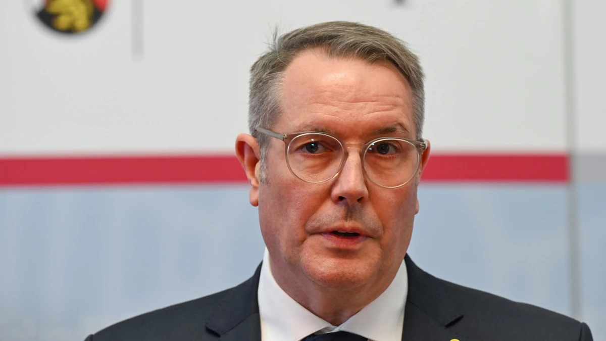 Landeschef Schweitzer dagegen: Viele Jugendliche befürworten Altersgrenze für Social Media