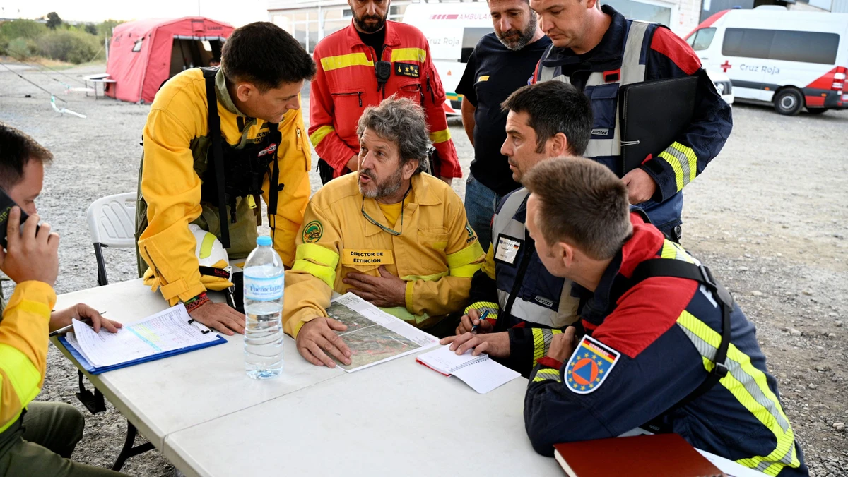 La Baña: Deutsche Feuerwehrleute beenden Einsatz gegen Waldbrände in Spanien
