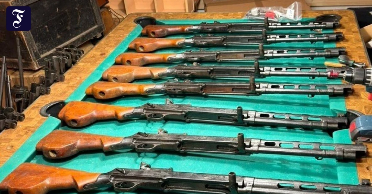 Waffenarsenal in Remscheid: Beschuldigter offenbart viertes Waffenversteck