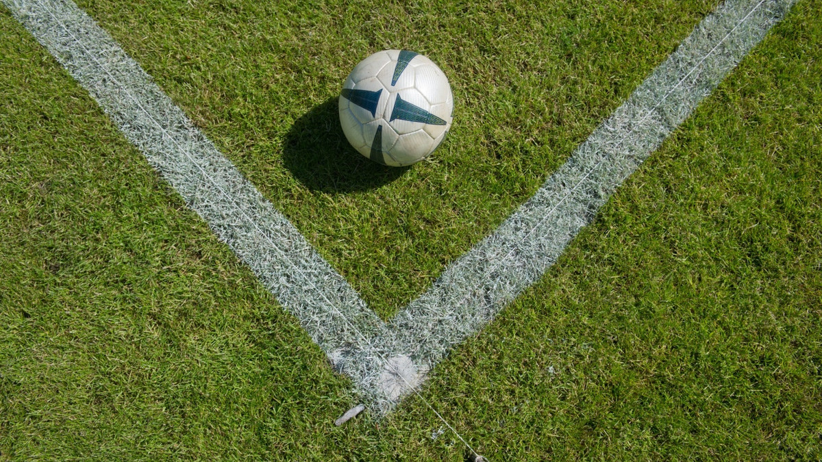 Kreispokalspiel in Dietzenbach: Fußballspieler bewusstlos geschlagen