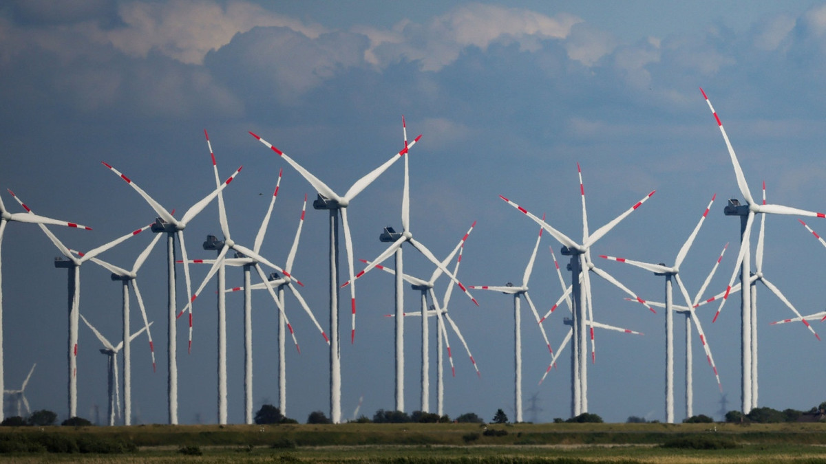 Das Potential der erneuerbaren Energien ist groß, doch mit der Umstellung hapert es noch - dpa