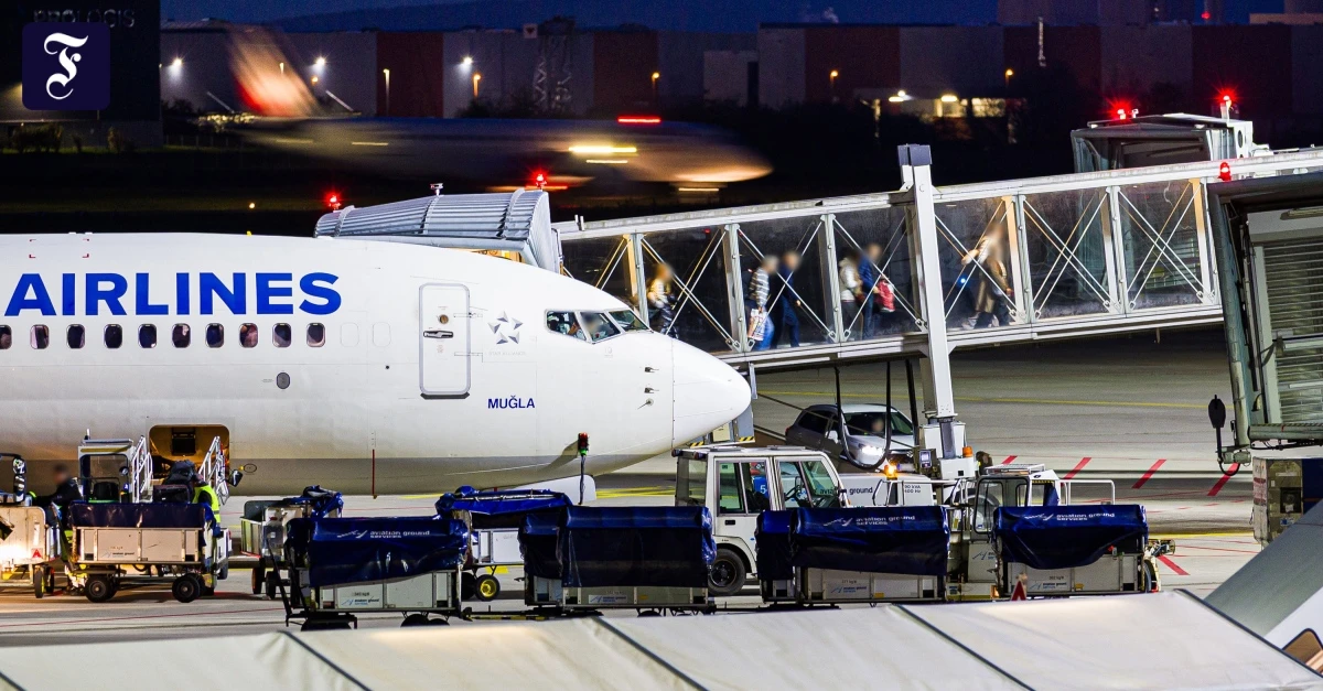 Liveblog Bundespolitik: Bundesregierung bietet Afghanen Geld für Verzicht auf Einreise