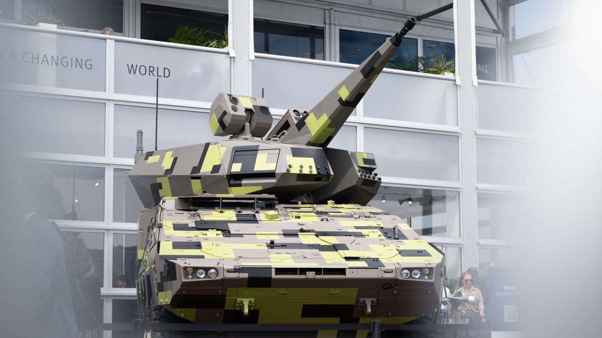 Wird vom Rüstungskonzern Rheinmetall produziert: Flugabwehrsystem Boxer Skyranger 30 - dpa