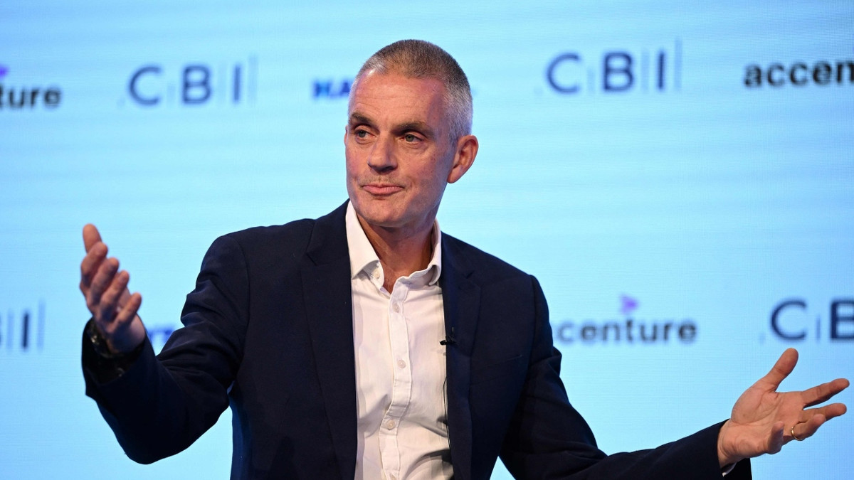 Nach Kritik: Spitze der BBC tritt wegen Trump-Doku zurück Nach Kritik: Spitze der BBC tritt wegen Trump-Doku zurück