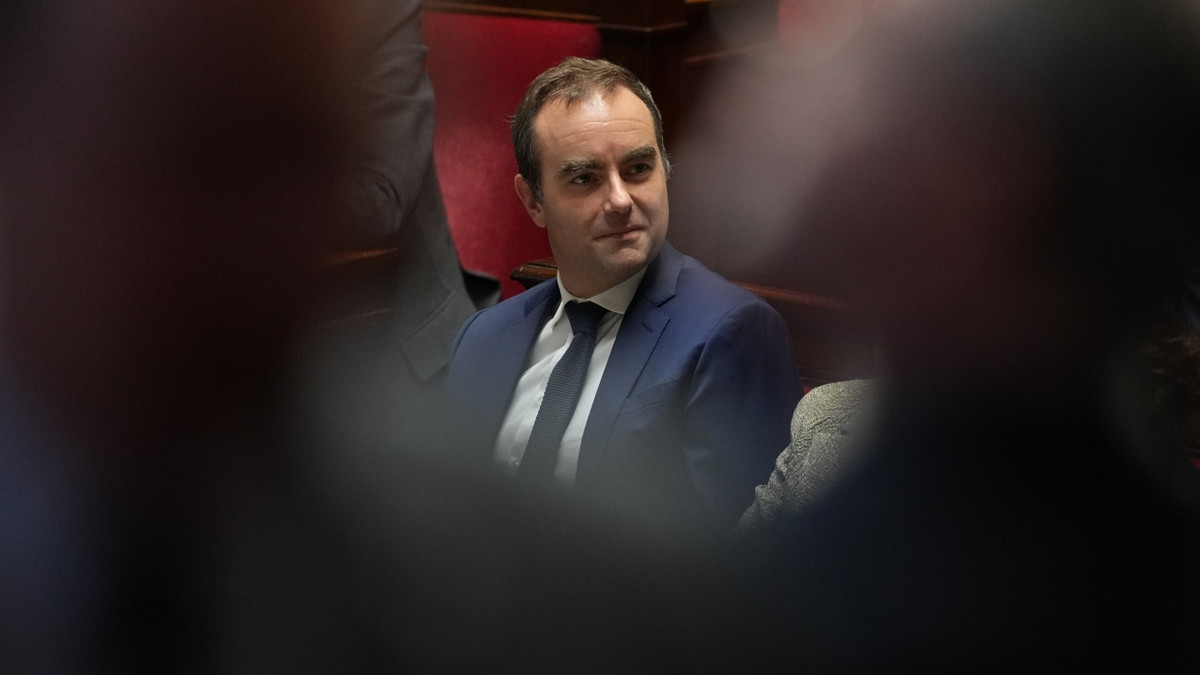 Sitzt plötzlich einigermaßen fest im Sattel: Frankreichs Premierminister Sébastien Lecornu - dpa
