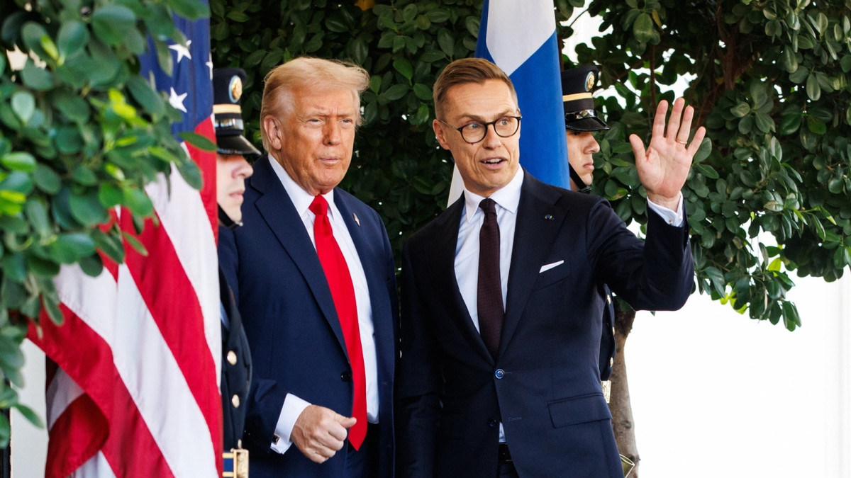 US-Präsident Donald Trump und sein finnischer Amtskollege Alexander Stubb vor ihren Eisbrechergesprächen in Washington - EPA