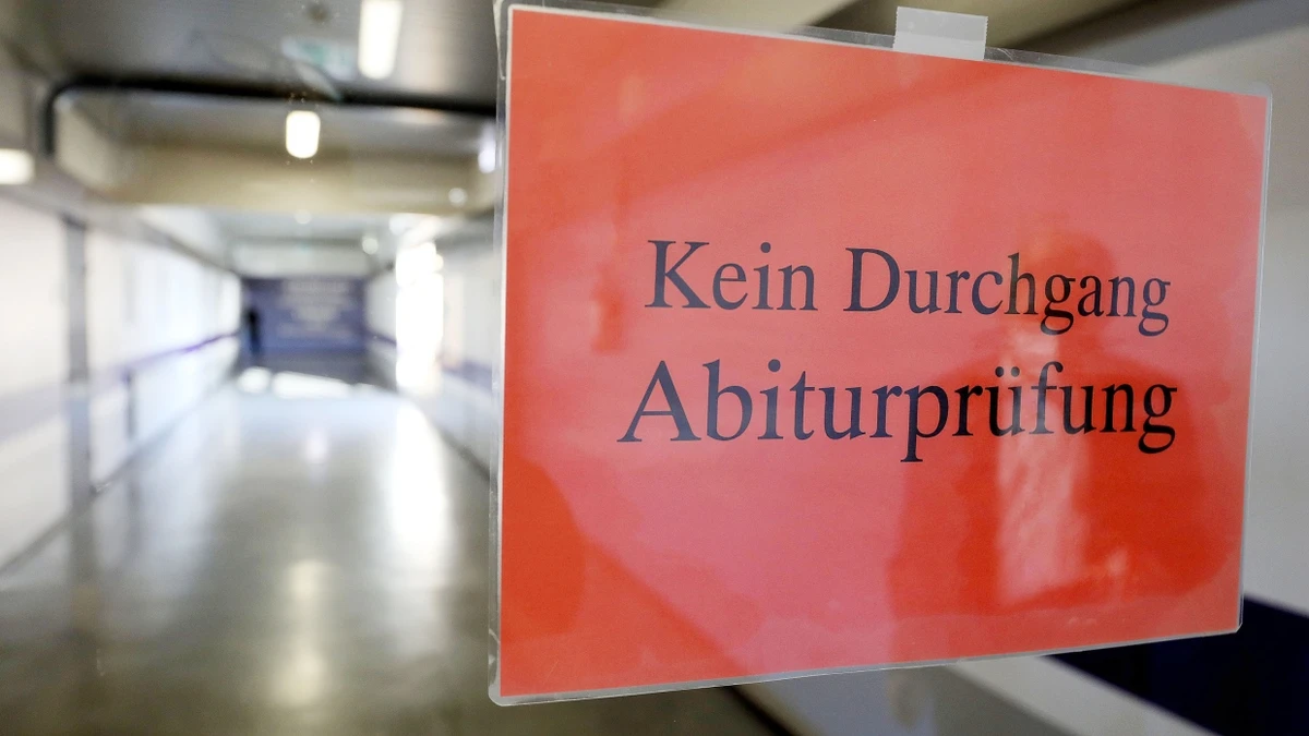 Kinder aus Nichtakademikerfamilien legen seltener die Reifeprüfung ab. - dpa
