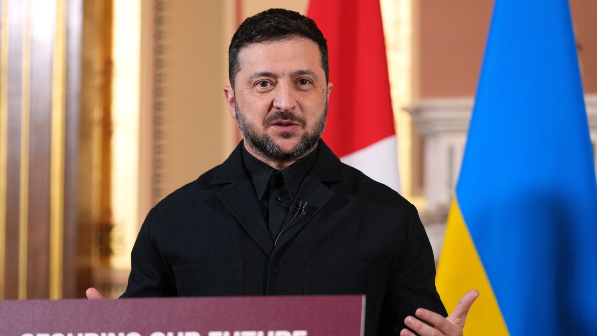 Der ukrainische Präsident Wolodymyr Selenskyj spricht nach einem Treffen der „Koalition der Willigen“ am 24. Oktober 2025 in London mit der Presse. - dpa