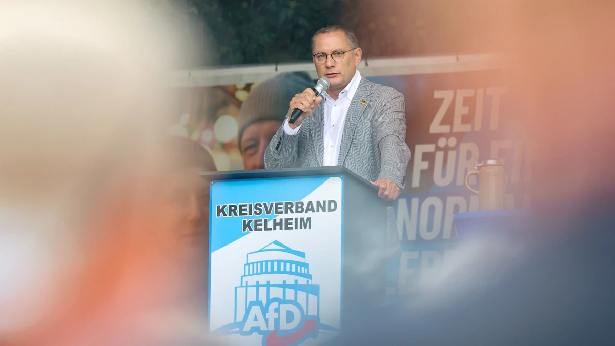 AfD-Chef Tino Chrupalla am Montag beim politischen Frühschoppen im bayerischen Abensberg - dpa