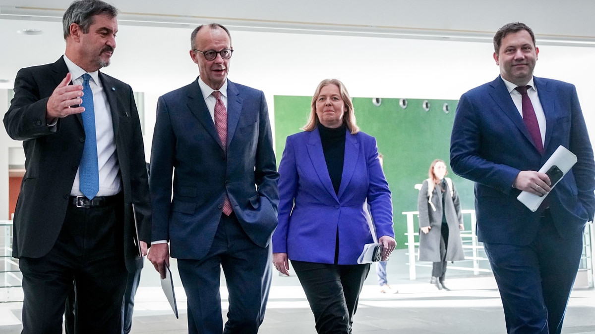 Koalitionsspitzen: CSU-Chef Söder, Bundeskanzler Merz (CDU), Arbeitsministerin Bas und Finanzminister Klingbeil (beide SPD) am Donnerstag in Berlin - dpa