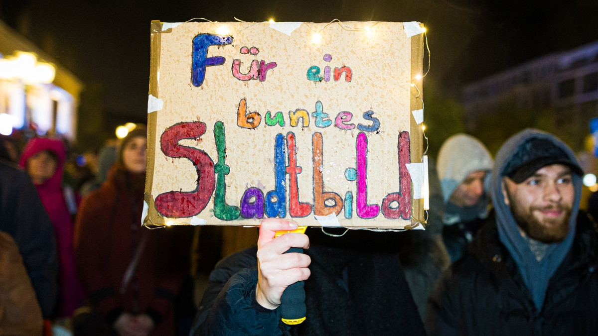 F.A.Z. Podcast für Deutschland: Stadtbild-Debatte: Muss der Kanzler sich entschuldigen?