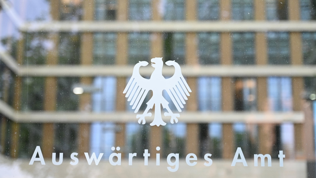Angrifffe der Regierung: Auswärtiges Amt ruft deutschen Botschafter aus Georgien zurück