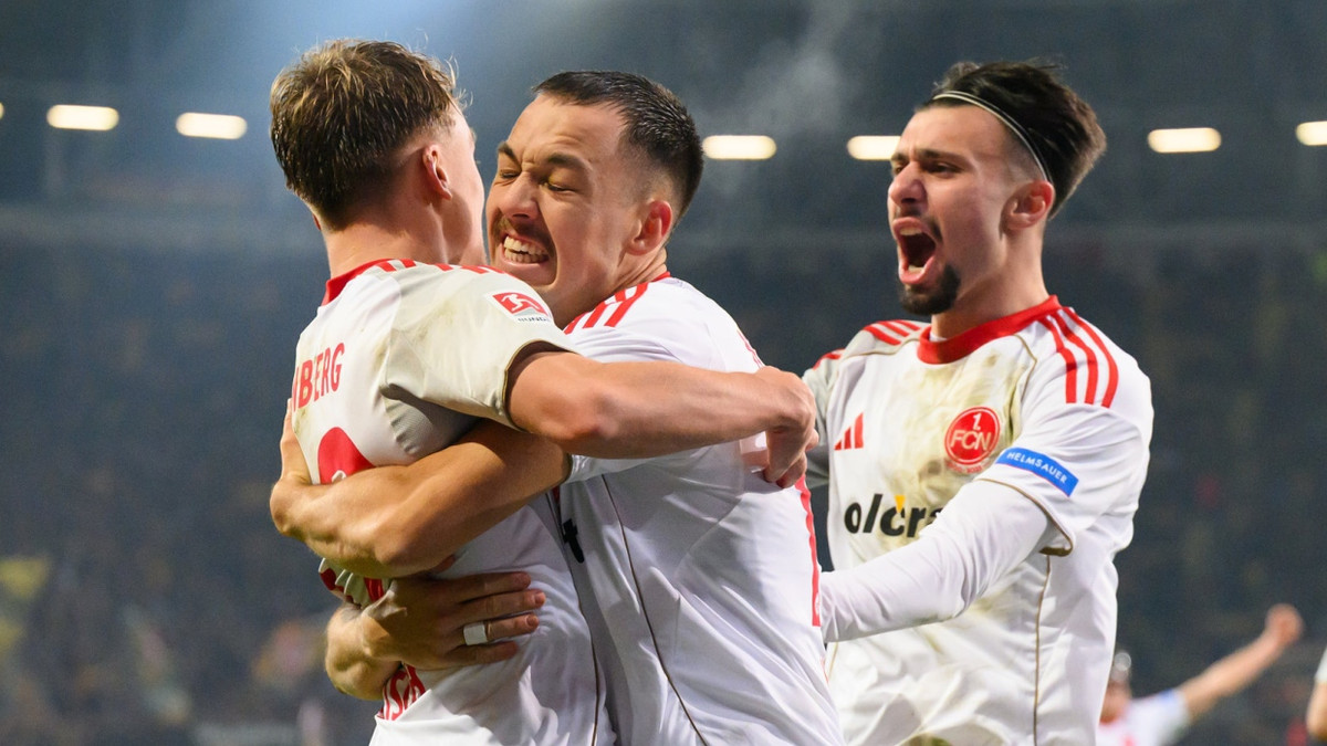 Zweite Liga: Kloses Nürnberger bestehen in Dresden Zweite Liga: Kloses Nürnberger bestehen in Dresden