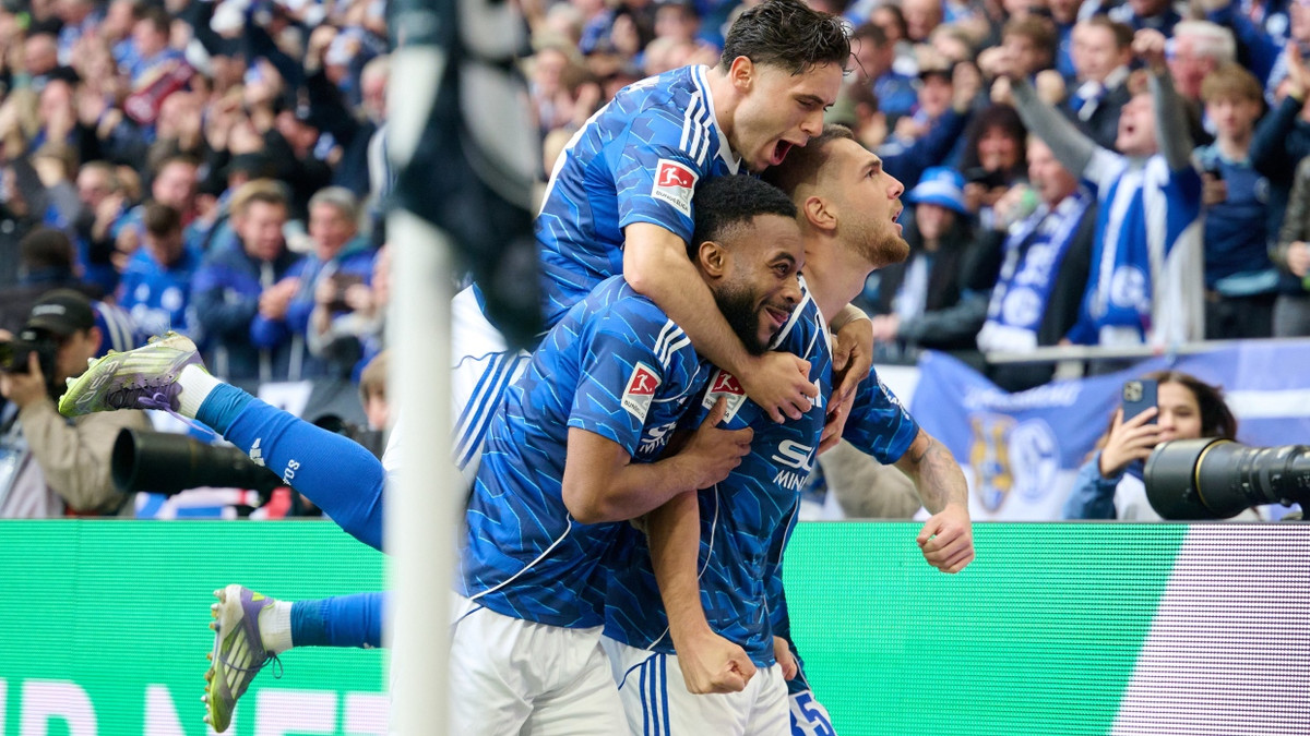 Frühes Tor reicht: Schalke gewinnt Spitzenspiel gegen Elversberg