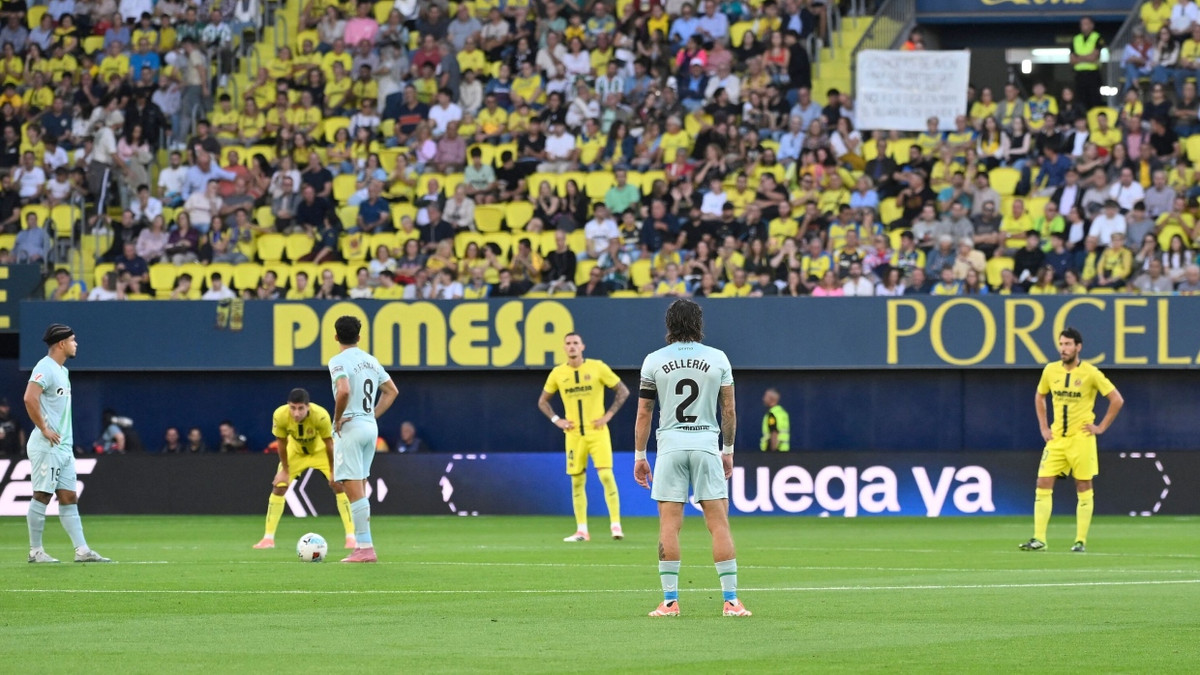 Stillstand nach dem Anpfiff: Spieler-Protest in Villarreal gegen die Pläne der Liga-Bosse - AFP