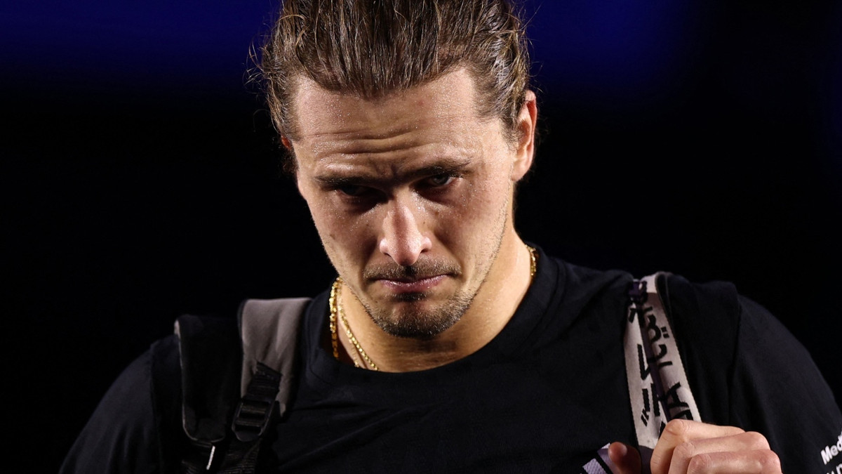 Niederlage gegen Kanadier: Zverev scheitert in Vorrunde der ATP Finals Niederlage gegen Kanadier: Zverev scheitert in Vorrunde der ATP Finals