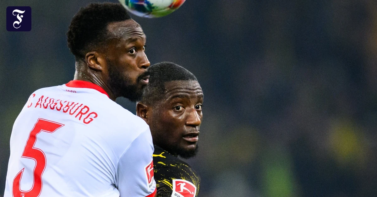 Auswärtssieg in Augsburg: Dortmund nimmt FCA-Geschenk dankend an