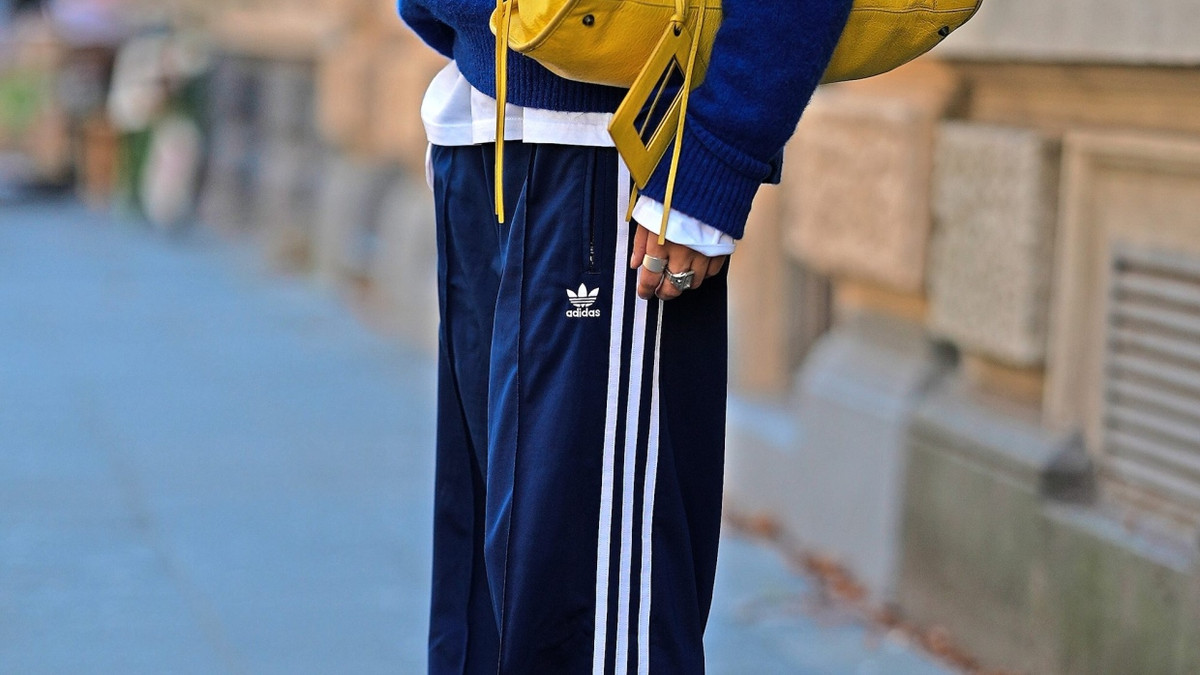 Sorry, Lagerfeld!: Kann man diese Jogginghose auf der Straße tragen? Sorry, Lagerfeld!: Kann man diese Jogginghose auf der Straße tragen?