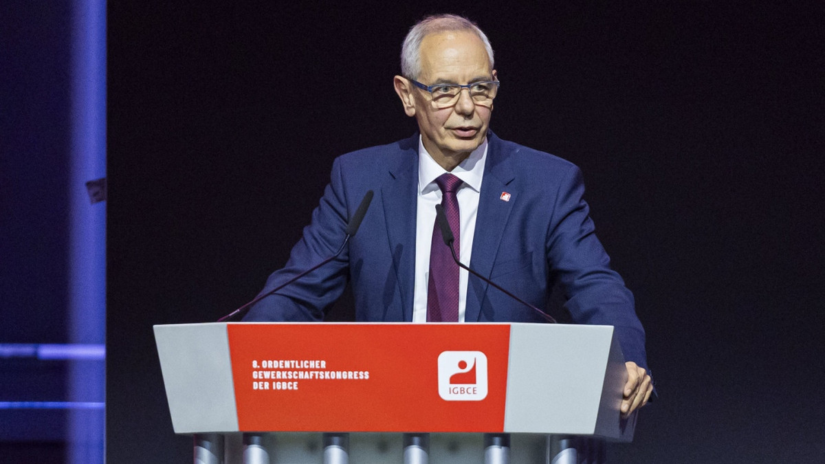 IG BCE-Chef Vassiliadis auf dem Kongress in Hannover. - dpa
