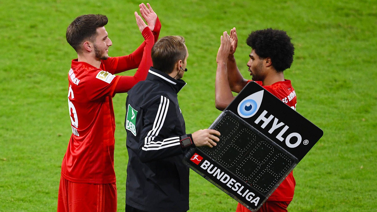 Fußball: Fünf Auswechslungen bis Sommer 2022 erlaubt