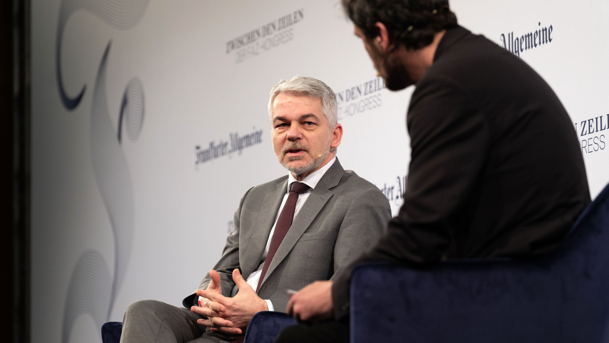 Carlo Masala auf FAZ Kongress Russland hat Krieg eigentlich schon